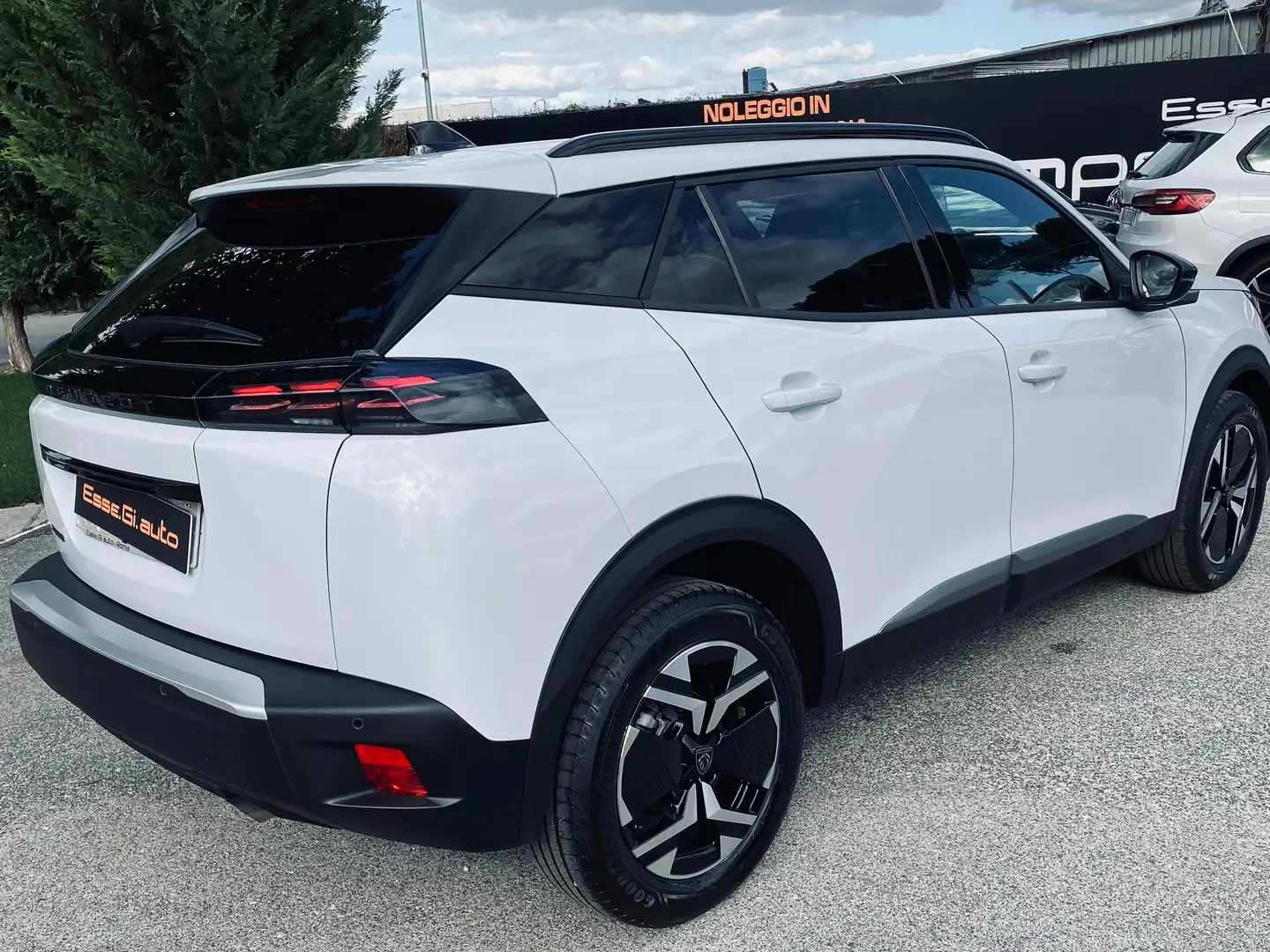 Peugeot 2008 Allure **POSS.PACK MEDIA** VED.NOTE Grigio - 2