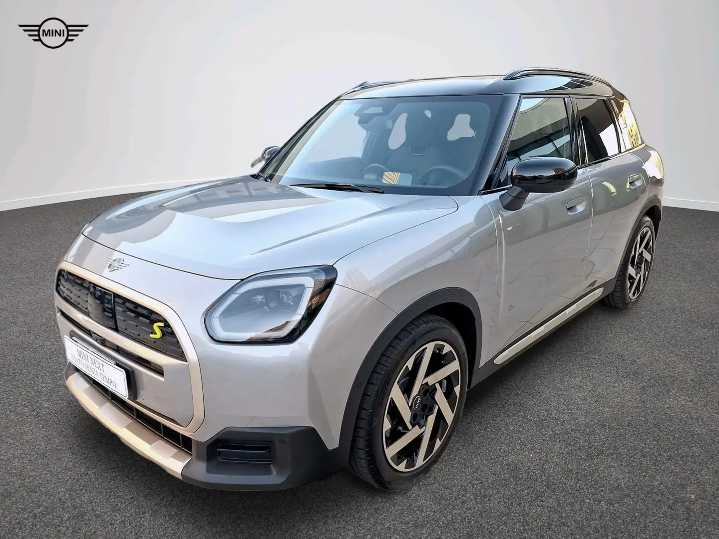 MINI Countryman SE All4 Favoured Šedá - 1