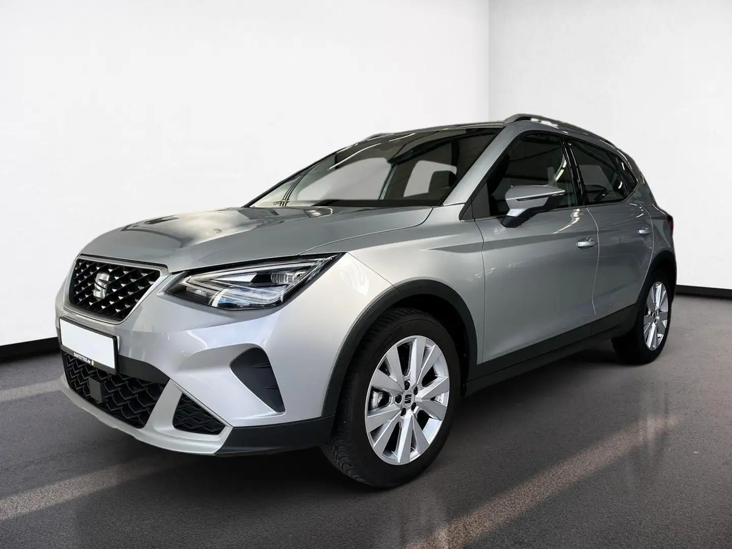 SEAT Arona TSI Xperience Pro+Komfort+Navi+Winter+PDC+Klimaaut Grau - 2