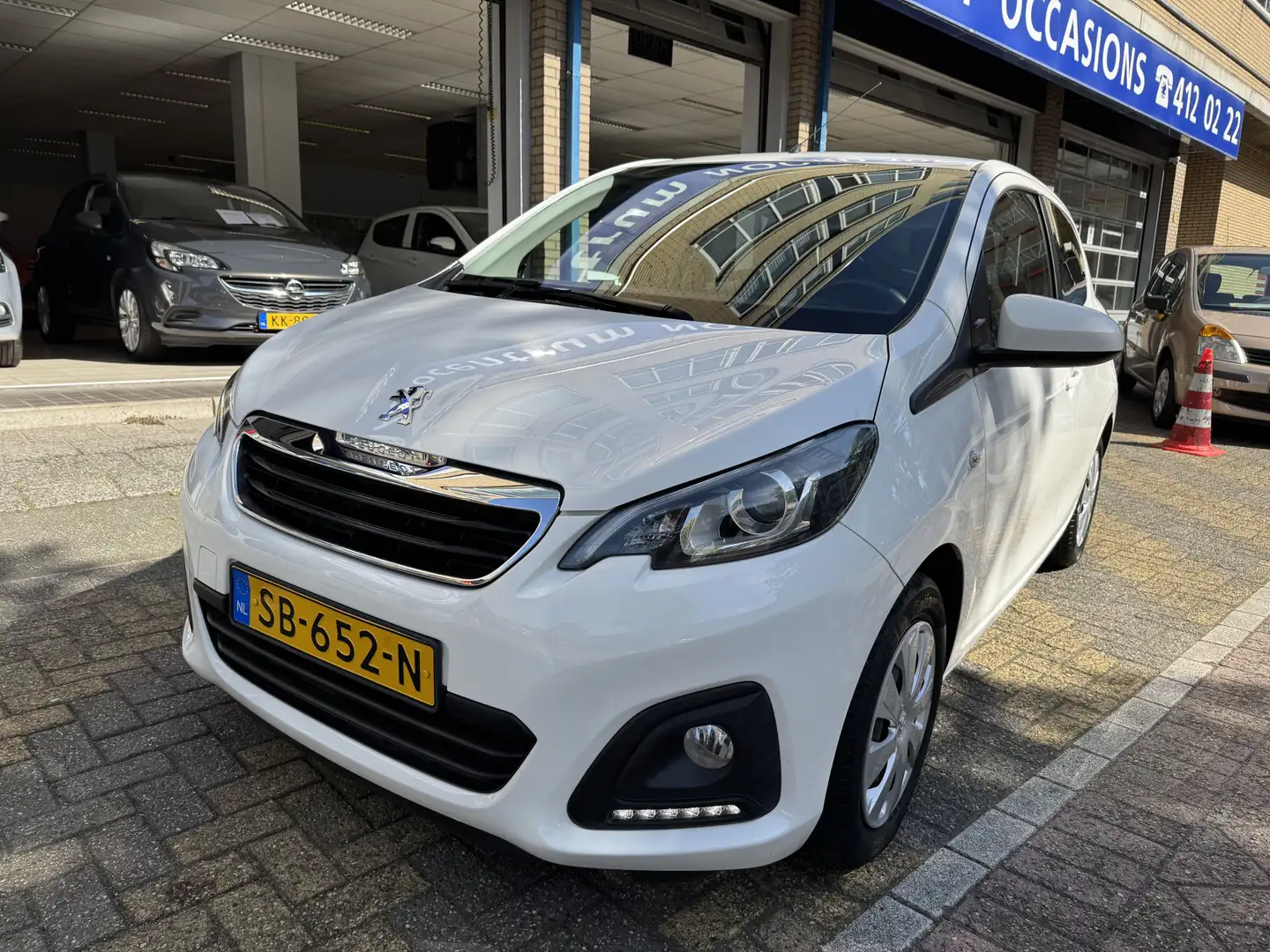 Peugeot 108 1.0 e-VTi Active 29704KM! NAP | Airco | Elektrisch Blanc - 2