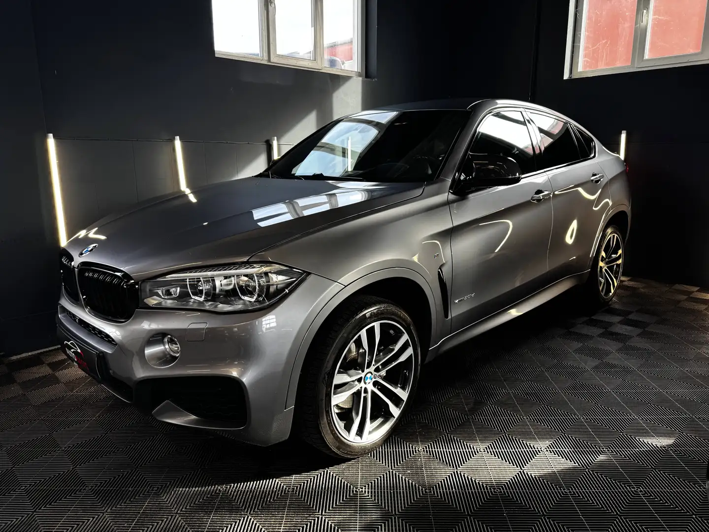 BMW X6 xDrive 30 d M-Paket/Led/Nappa/HUD/Harman-Kardon/Keyless/Digital-Tacho Grau - 2
