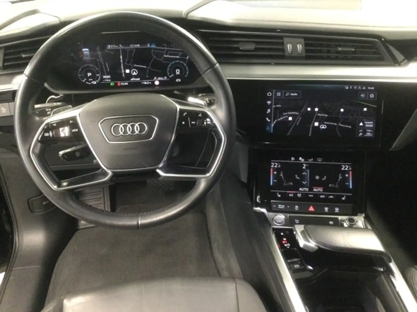 Audi e-tron 50 quattro Leder Kamera virtual cockpit Klima Schwarz - 2