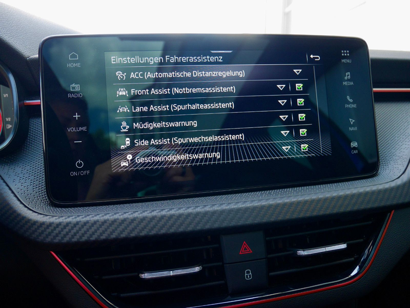 Skoda Scala 1.5 TSI DSG Monte Carlo+Matrix+5J Garantie — photo 37