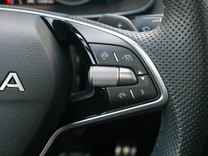 Skoda Scala 1.5 TSI DSG Monte Carlo+Matrix+5J Garantie — photo 24