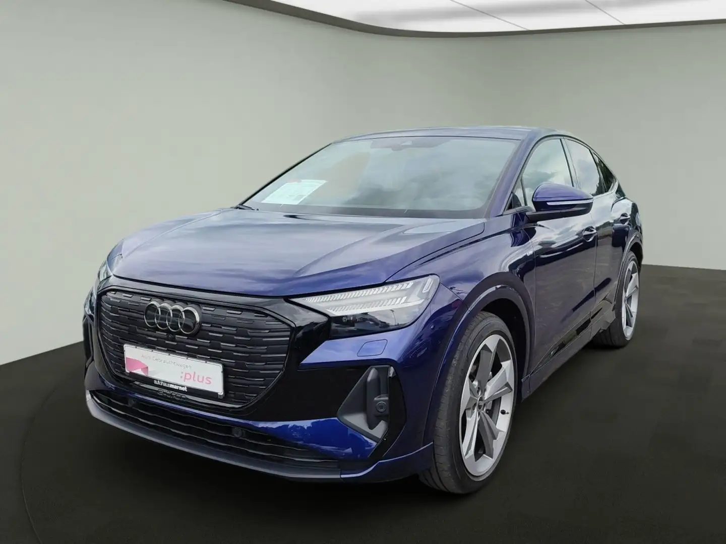 Audi Q4 e-tron 50 quattro S line*Navi*Matri Blau - 2