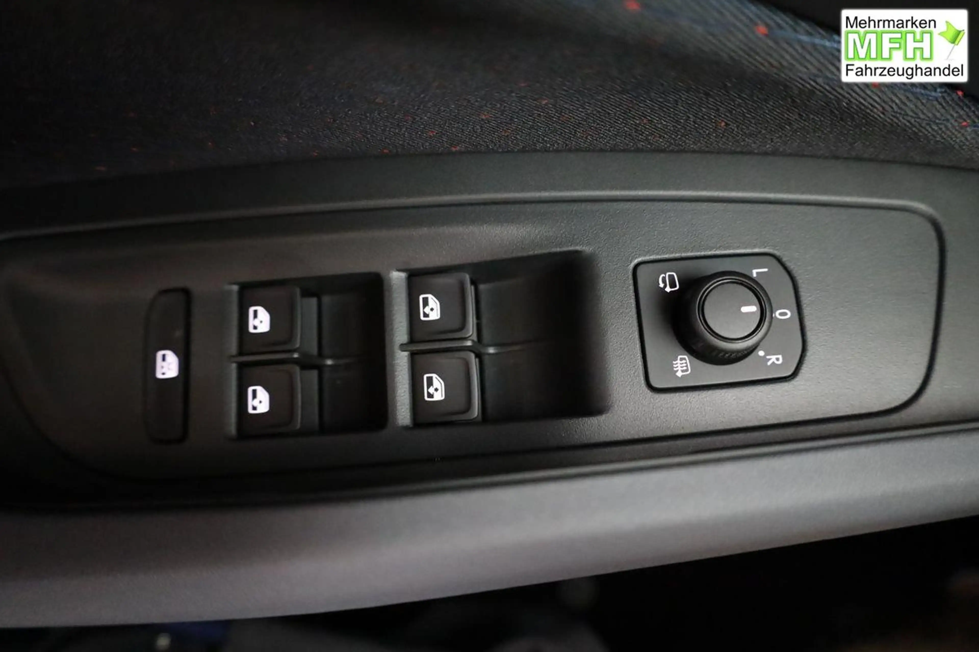 CUPRA Raval 155 kW Endurance 52 kWh, Edge, Kamera, 5 J.-Gar... — photo 7