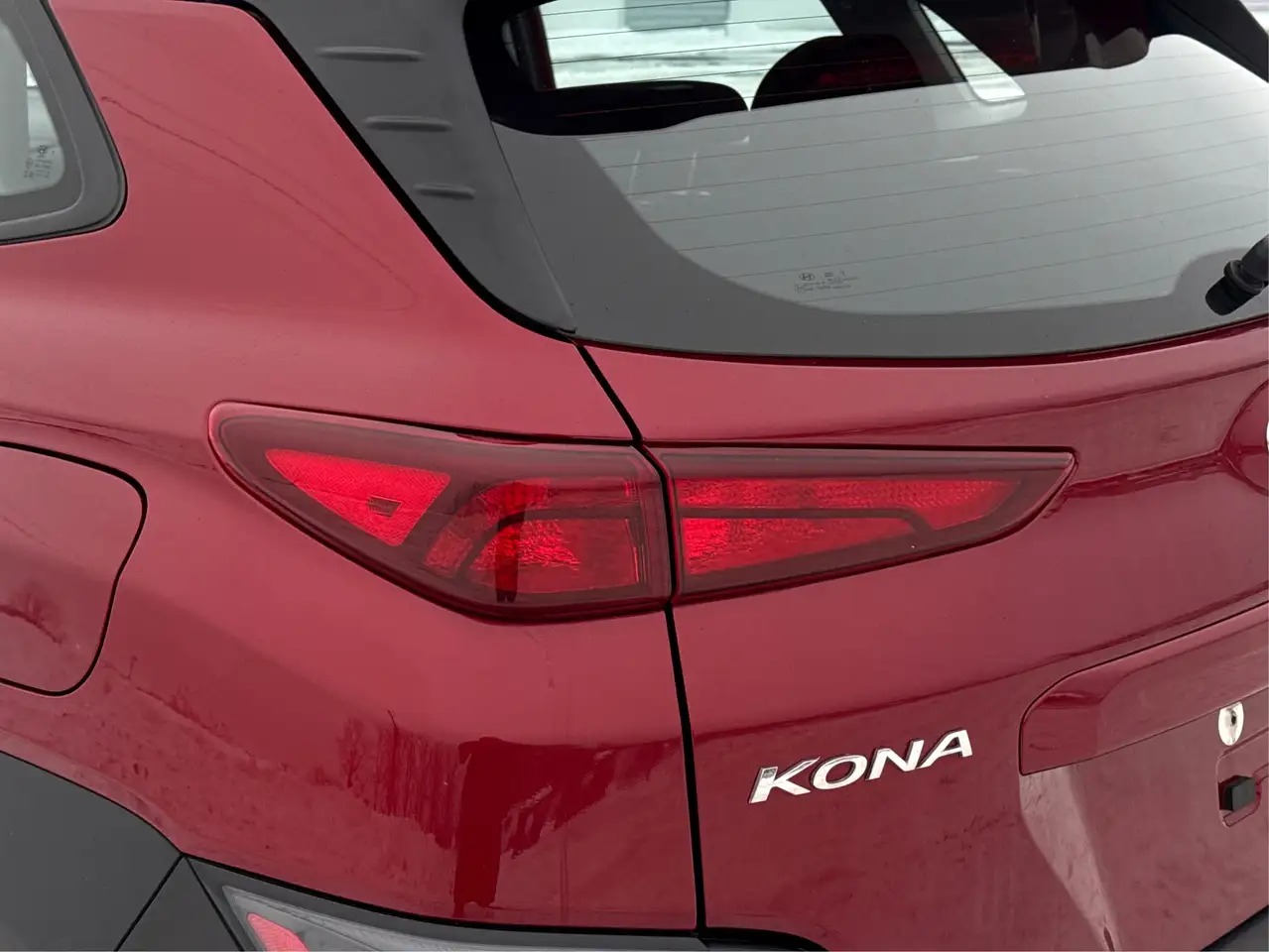 Hyundai KONA снимка Hyundai KONA