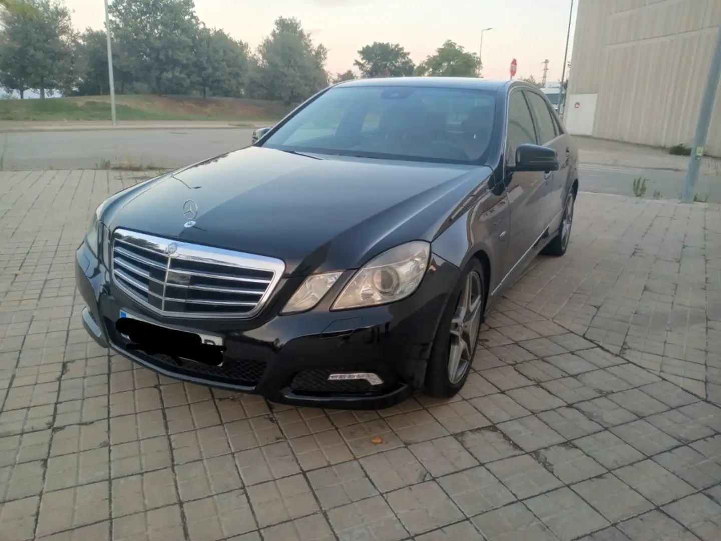 Mercedes-Benz E 350 350CDI BE Avantgarde Aut. Negro - 2