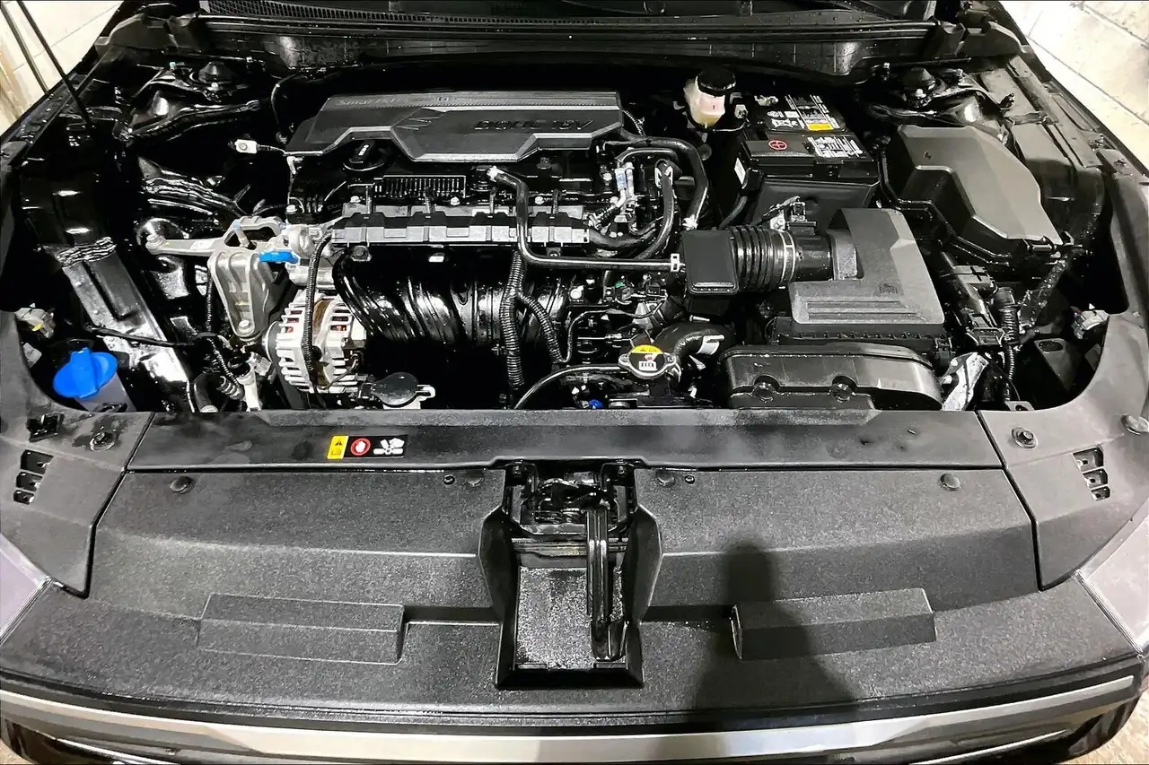 Kia K4 снимка Kia K4