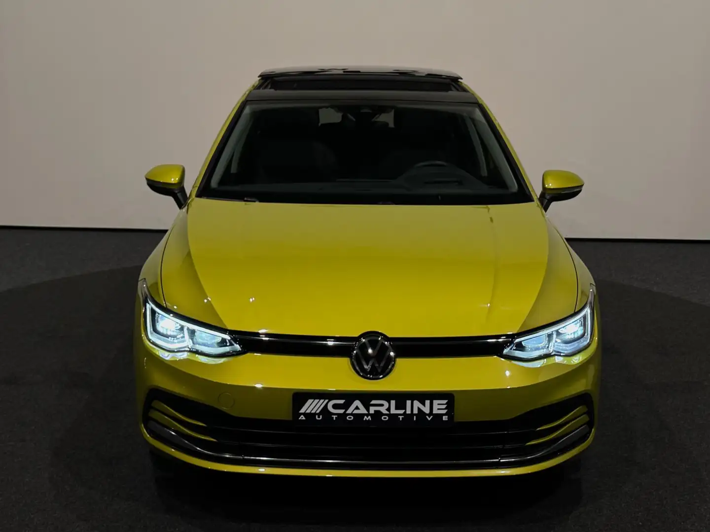 Volkswagen Golf 1.5 eTSI PANORAMA VIRTUAL SFEERVERL. ASSIST KEYLES Geel - 2