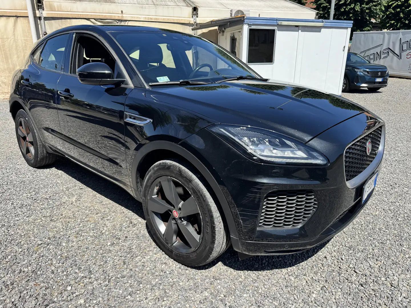 Jaguar E-Pace 2.0d i4 R-Dynamic S awd 150cv auto Nero - 2