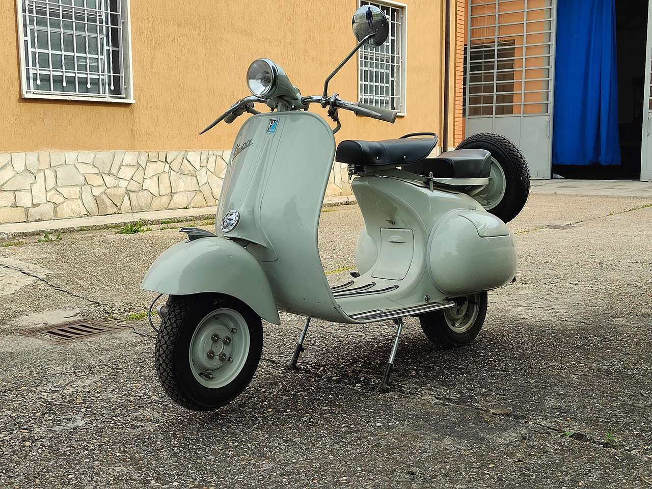 Vespa 150 VL3T Struzzo