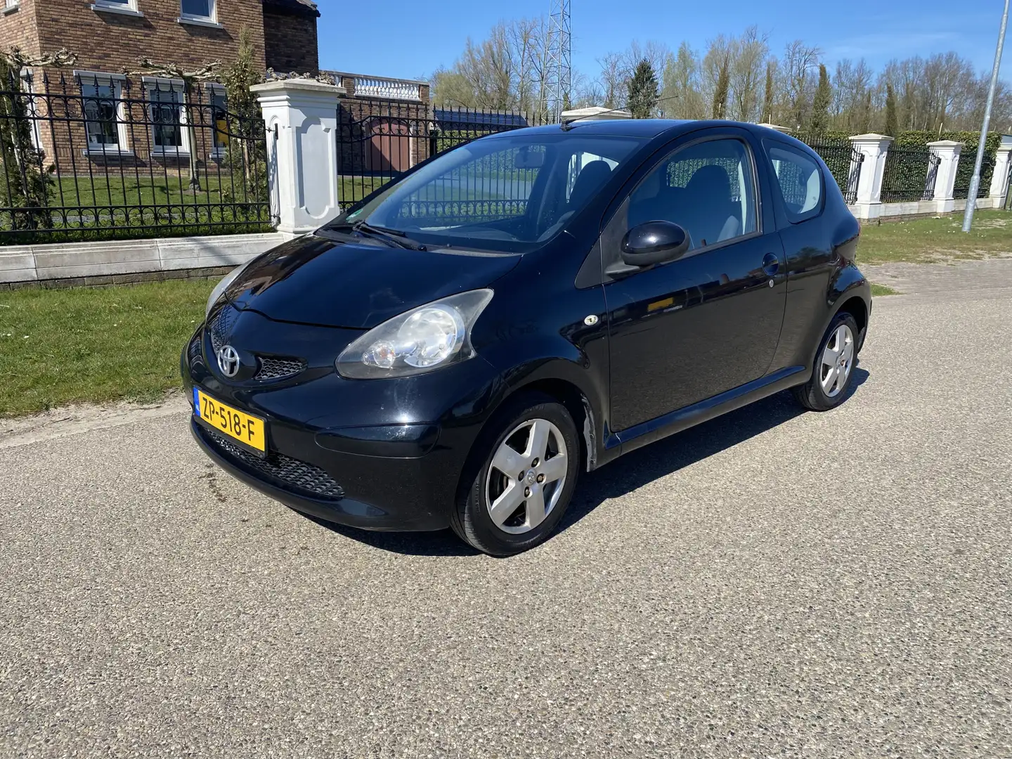 Toyota Aygo 1.0-12V Access Airco . Noir - 1