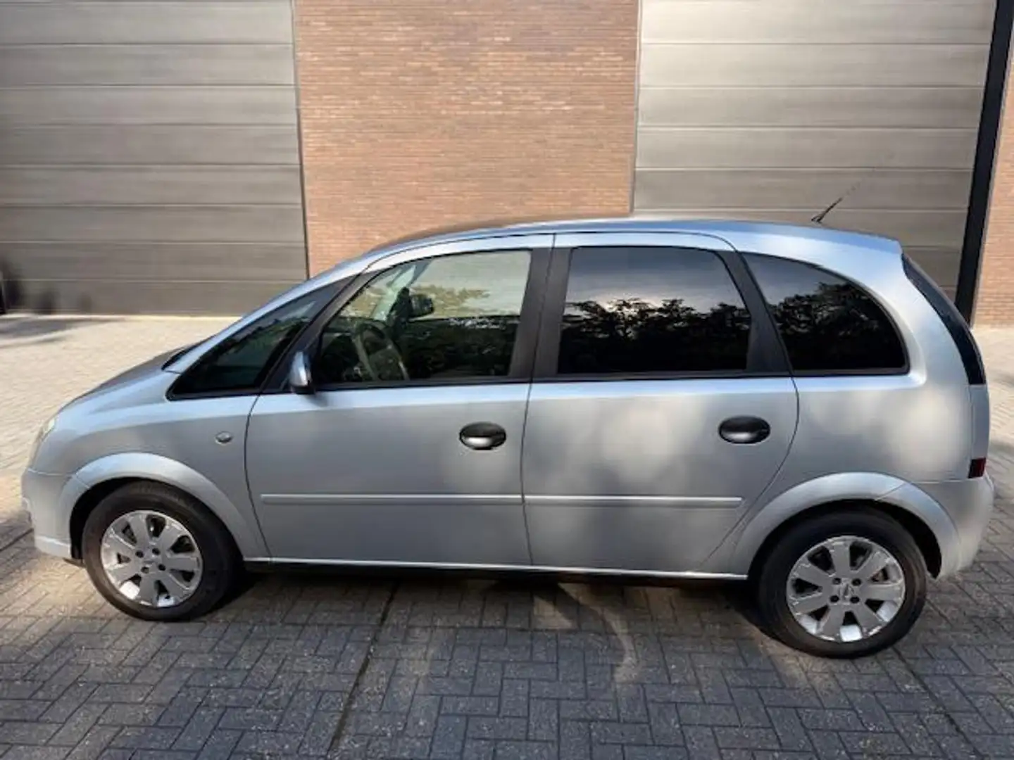 Opel Meriva 1.6-16V Temptation |AIRCO|SPORT VLG.| GROOT SCHERM Grau - 2