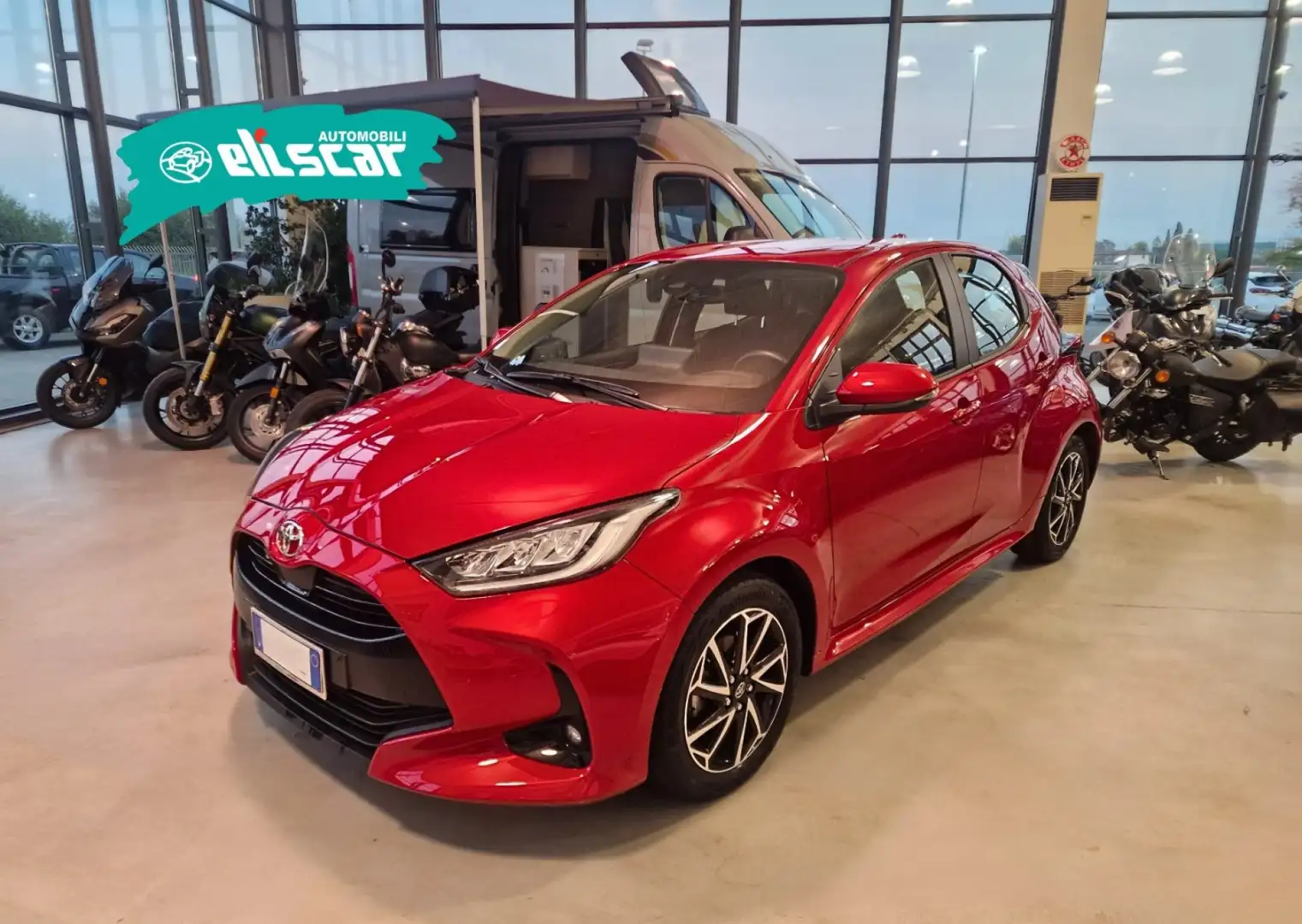 Toyota Yaris 1.0 5 porte Trend Rouge - 2