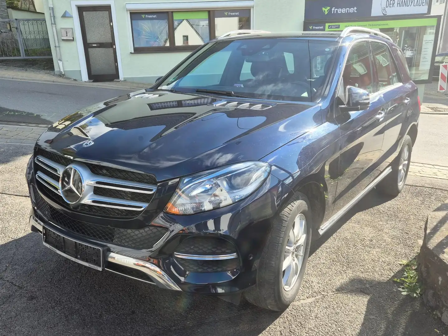 Mercedes-Benz GLE 250 GLE 250 d 4Matic (166.004) Blau - 1