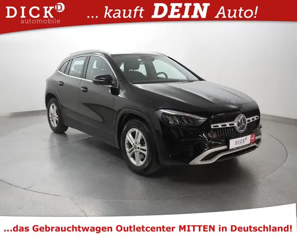 Mercedes-Benz GLA 200 GLA200 7G Advan NAV+WIDESC+KAM+LEDER+SHZ+LED+TEM