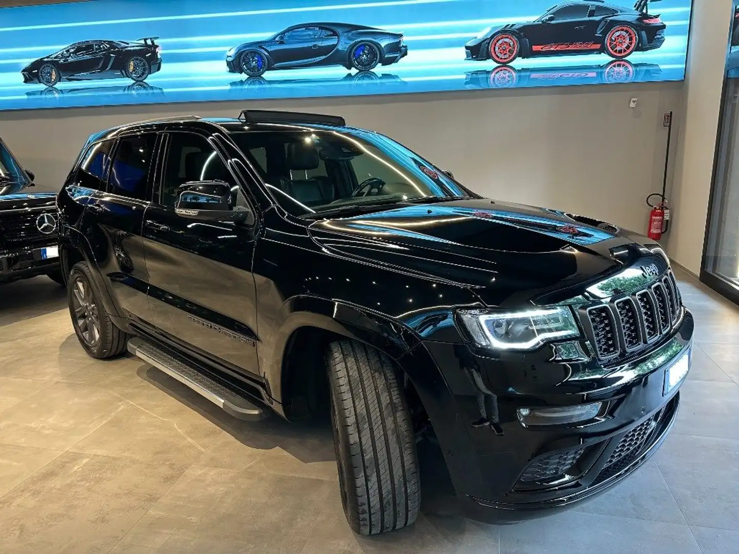 Jeep Grand Cherokee 3.0 V6 CRD 250 CV Multijet II Limited Zwart - 1