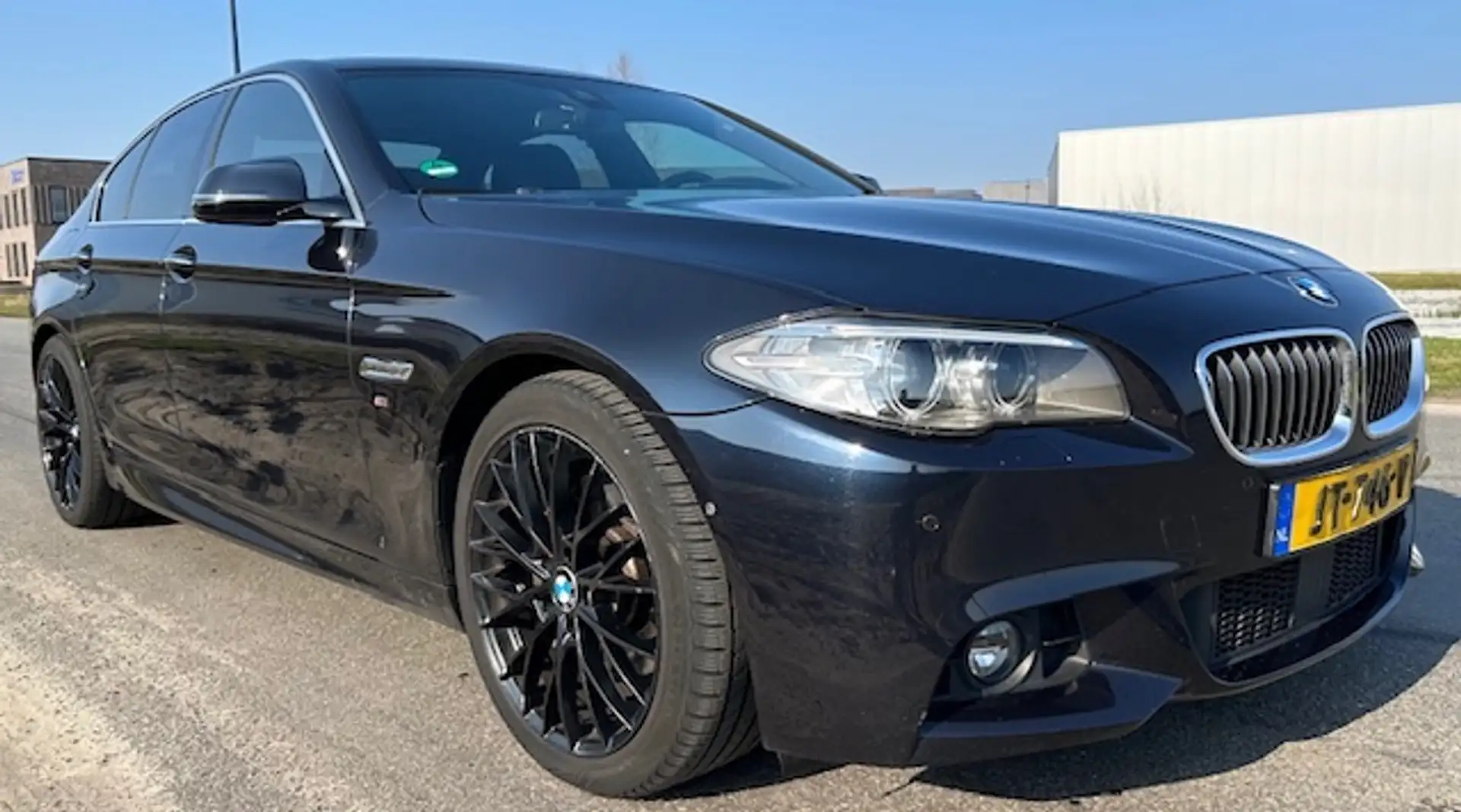 BMW 528 528 i M Sport HE. carbonblack 2016 Чорний - 1