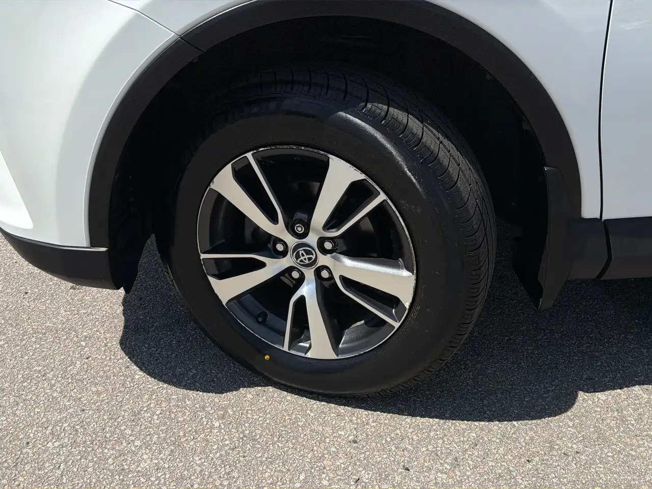 Toyota RAV 4 снимка Toyota RAV 4