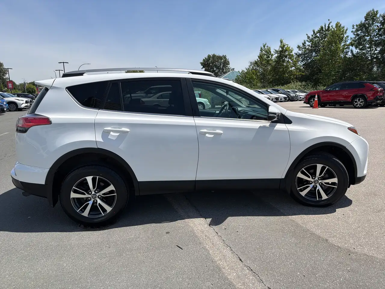 Toyota RAV 4 снимка Toyota RAV 4