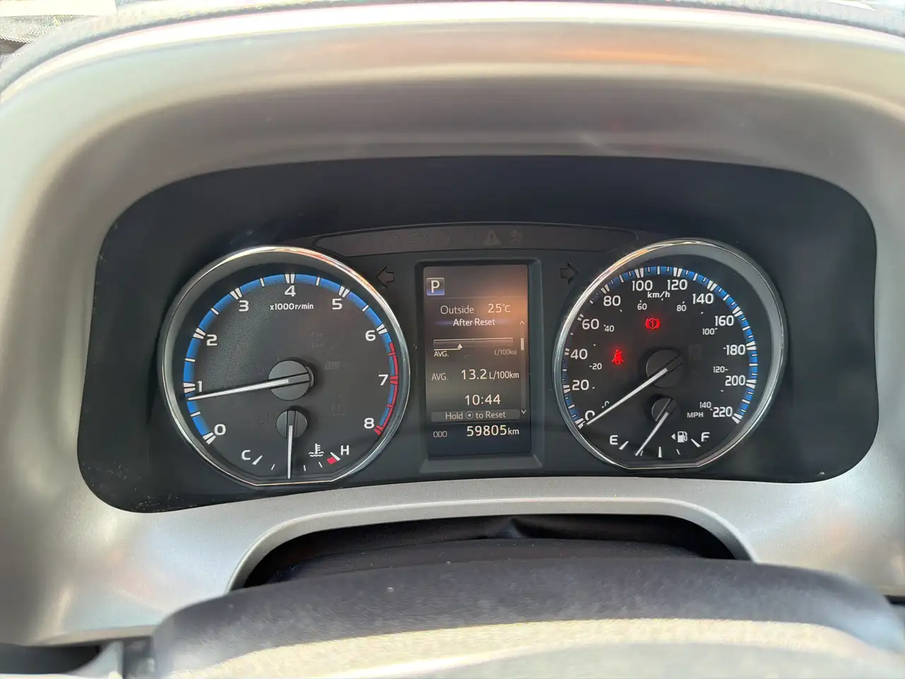 Toyota RAV 4 снимка Toyota RAV 4