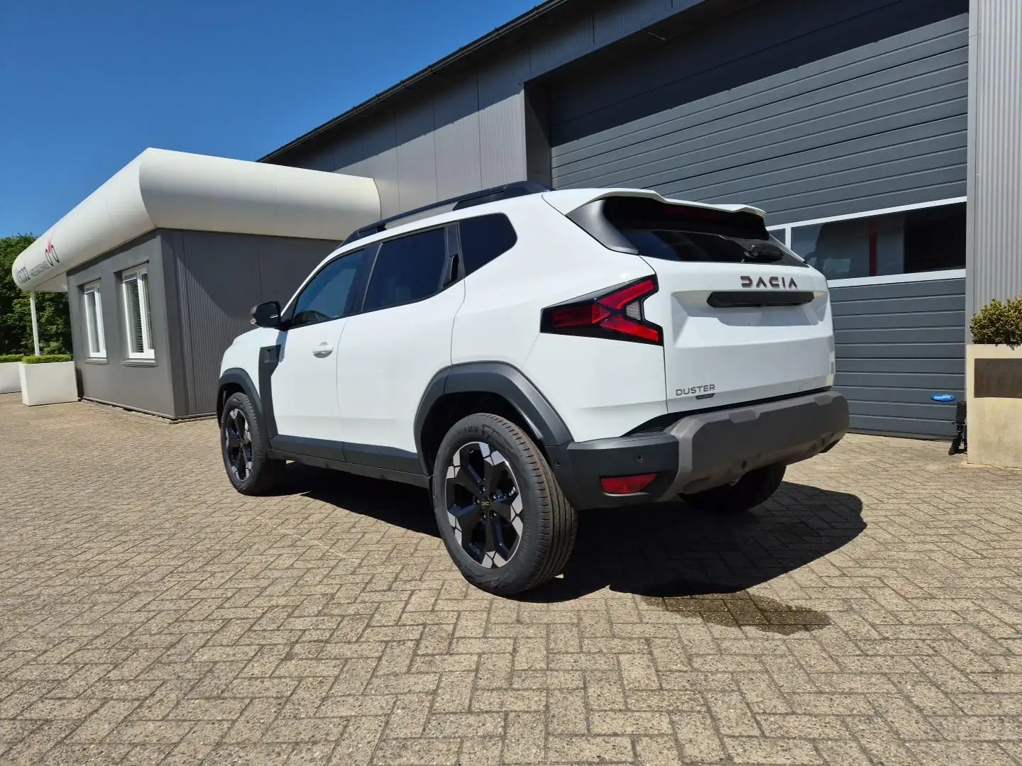Dacia Duster Extreme Hybrid 140PS Automatik 1.6 SCE 4x Kamer... Weiß - 2