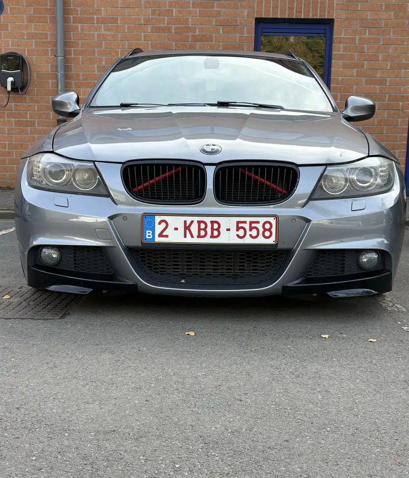 BMW 330