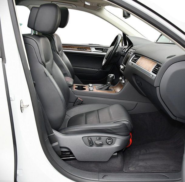 Volkswagen Touareg V6 TDI BMT/Start-Stopp Terrain Tech — photo 12