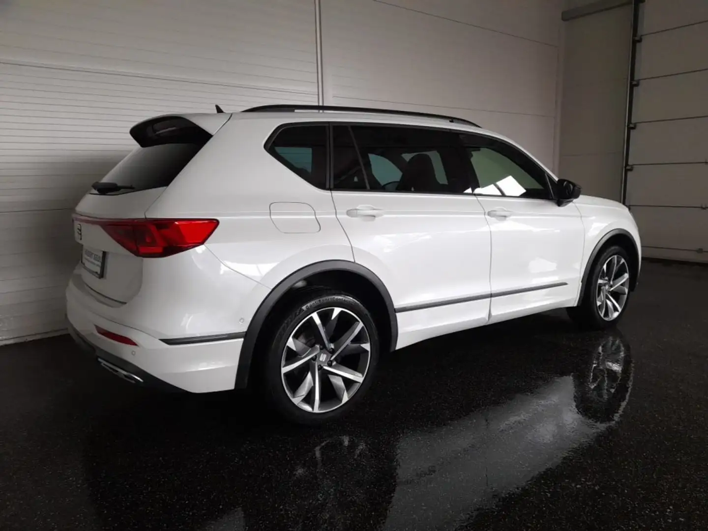 SEAT Tarraco FR-LINE 2,0 TDI DSG Weiß - 2
