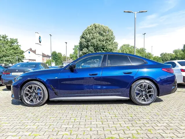 BMW I4 view 10