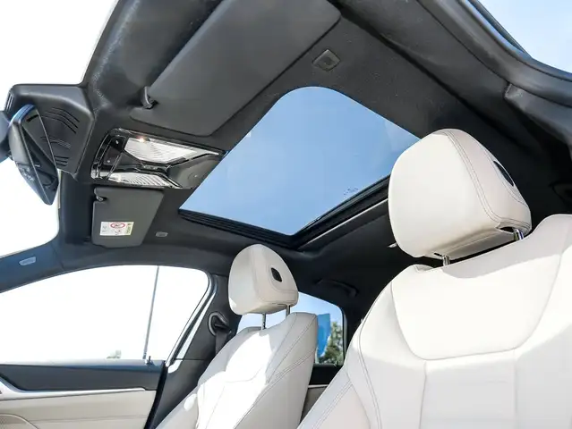 BMW I4 view 13