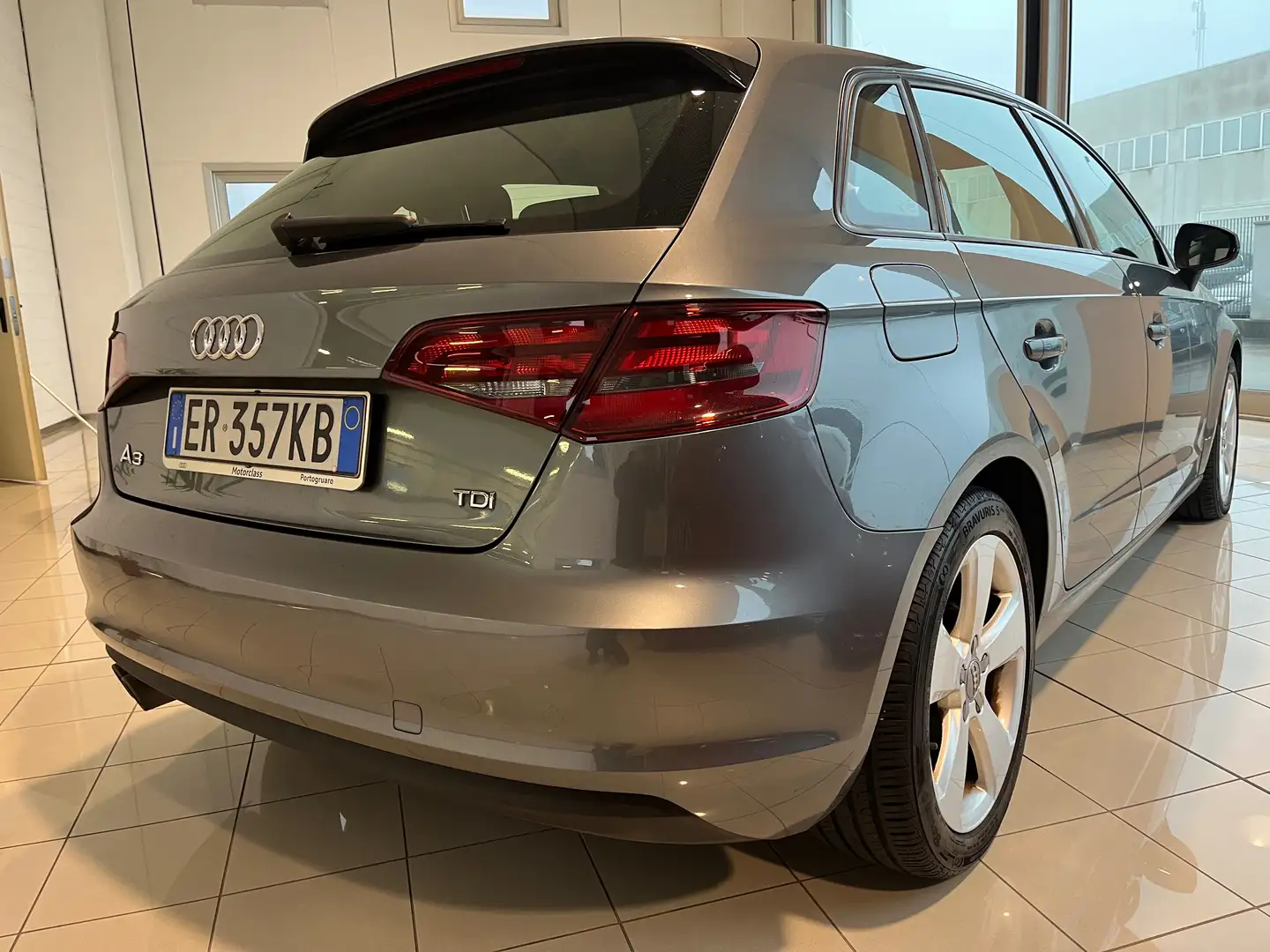 Audi A3 A3 Sportback 2.0 tdi Ambition Gris - 1