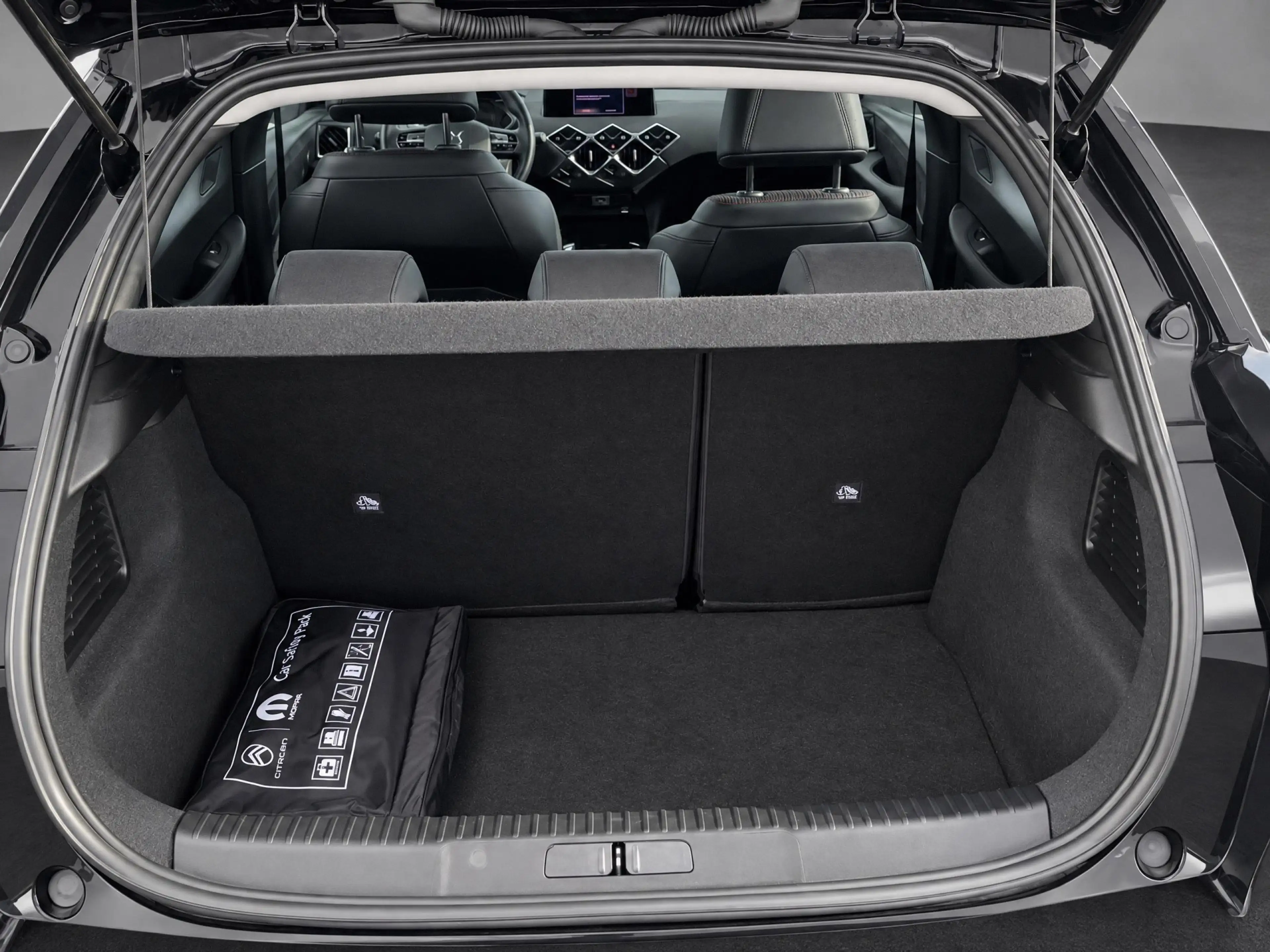 DS Automobiles DS 3 E-Tense Performance Line 54 kWh Performance Line | — photo 12
