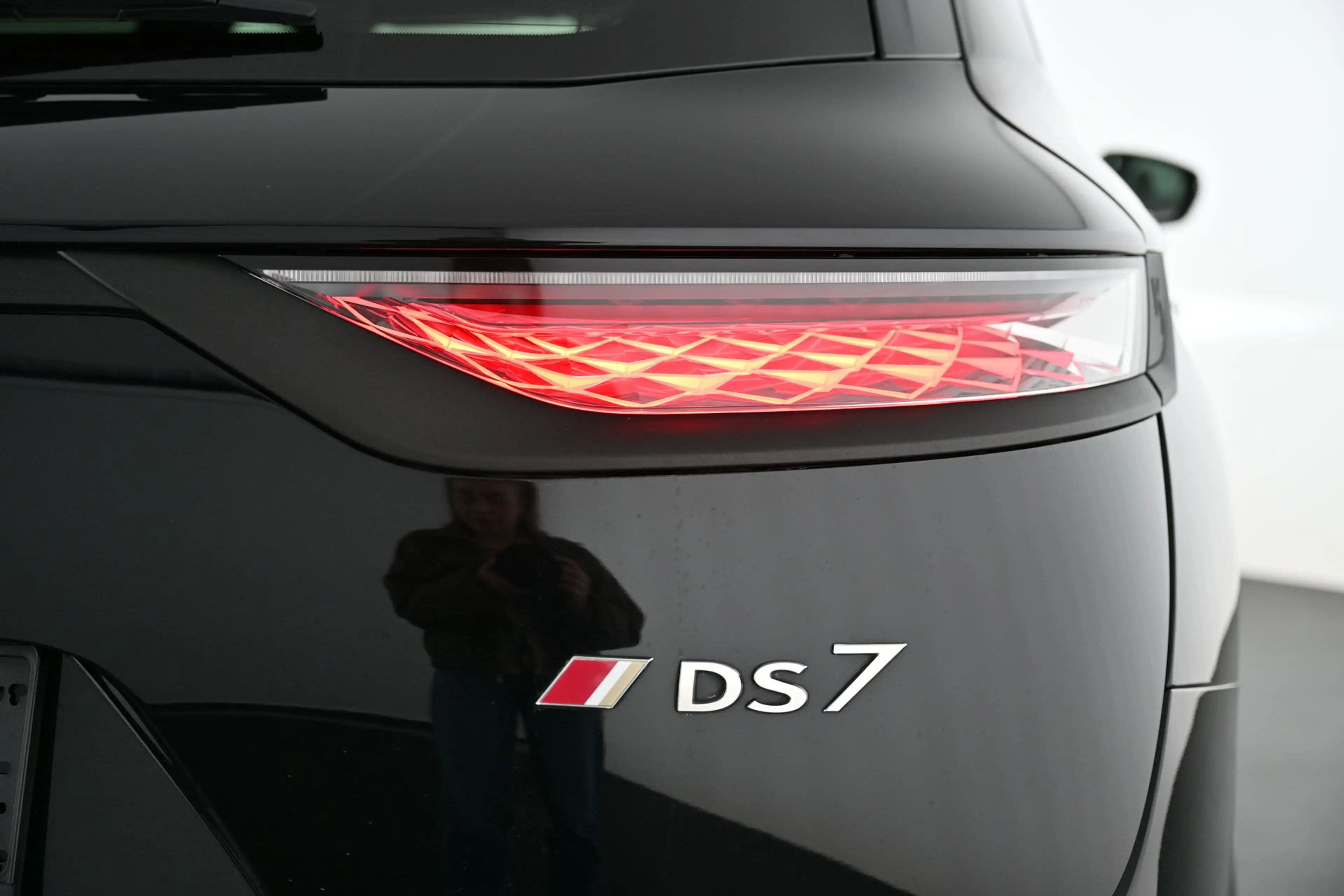 DS Automobiles DS 7 Crossback 2.0 BlueHDi 180 HK EAT8 Performance Line Pickerl — photo 14