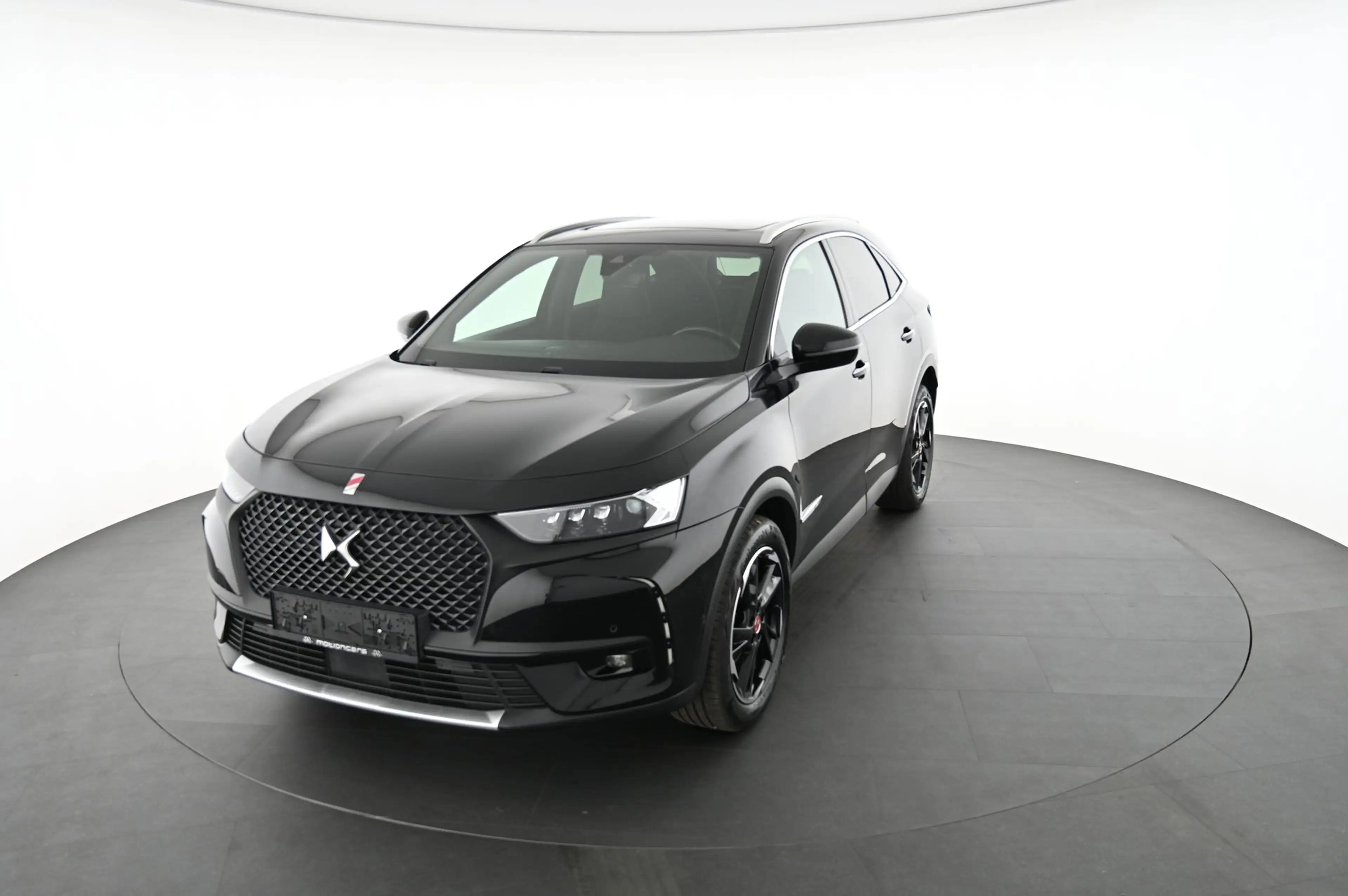 DS Automobiles DS 7 Crossback 2.0 BlueHDi 180 HK EAT8 Performance Line Pickerl — photo 11