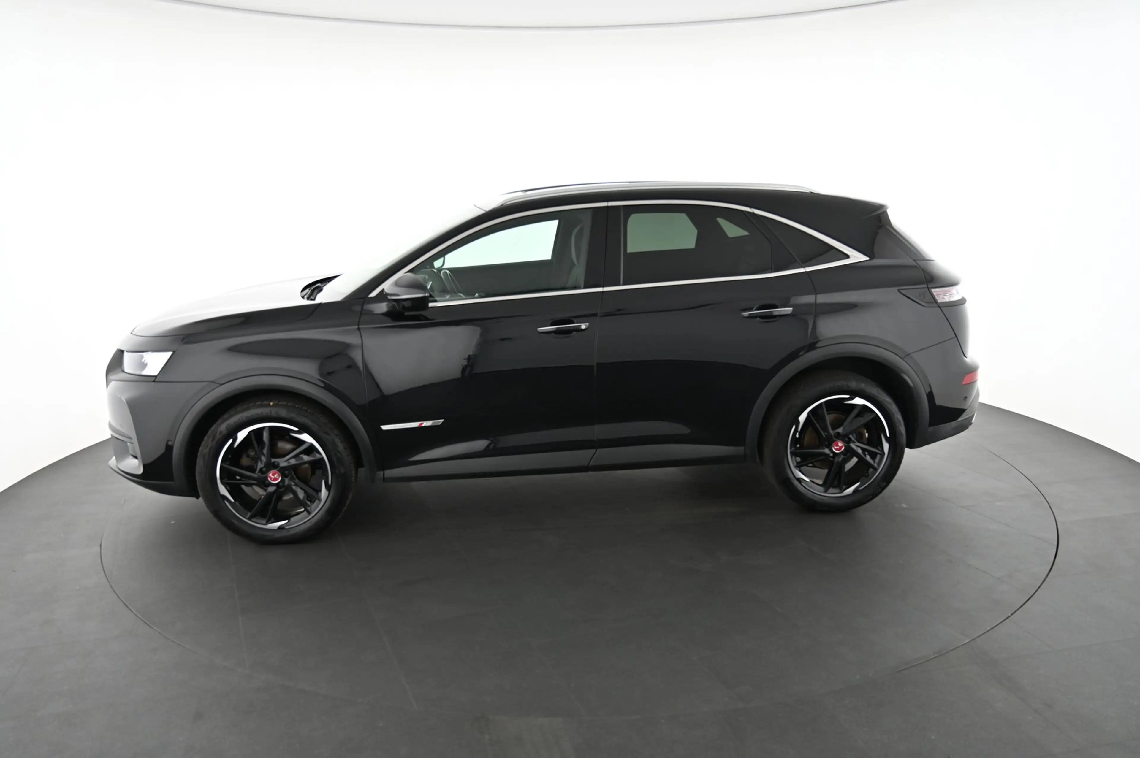 DS Automobiles DS 7 Crossback 2.0 BlueHDi 180 HK EAT8 Performance Line Pickerl — photo 5