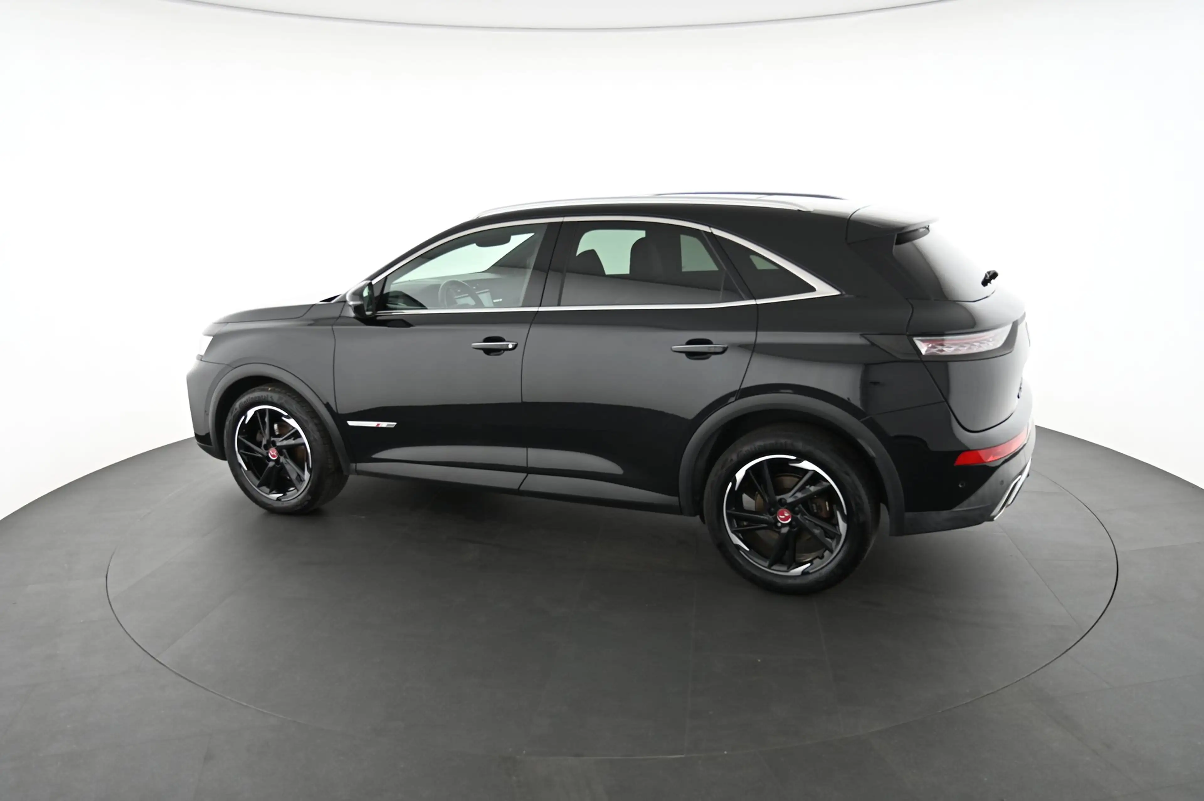DS Automobiles DS 7 Crossback 2.0 BlueHDi 180 HK EAT8 Performance Line Pickerl — photo 7