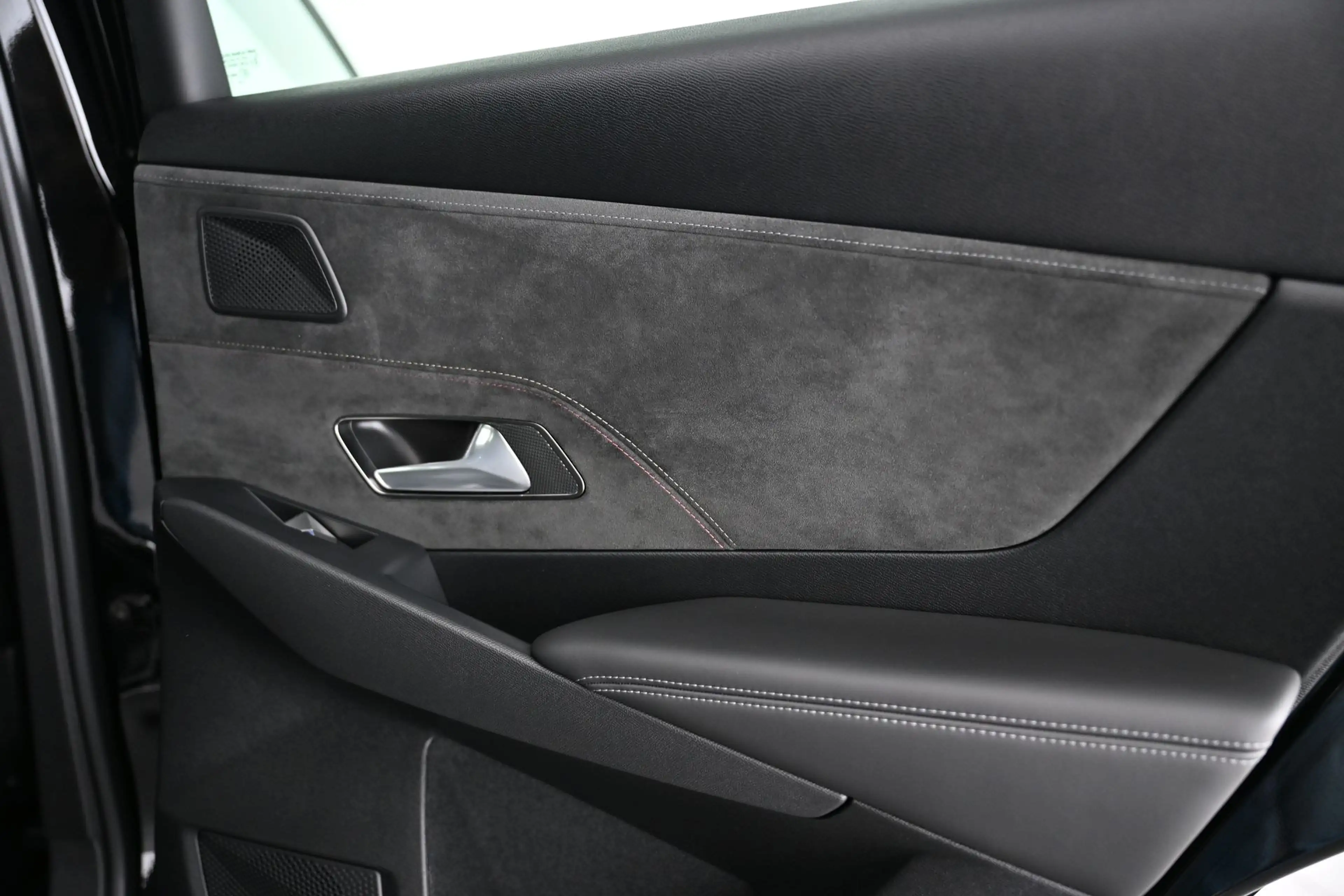 DS Automobiles DS 7 Crossback 2.0 BlueHDi 180 HK EAT8 Performance Line Pickerl — photo 22