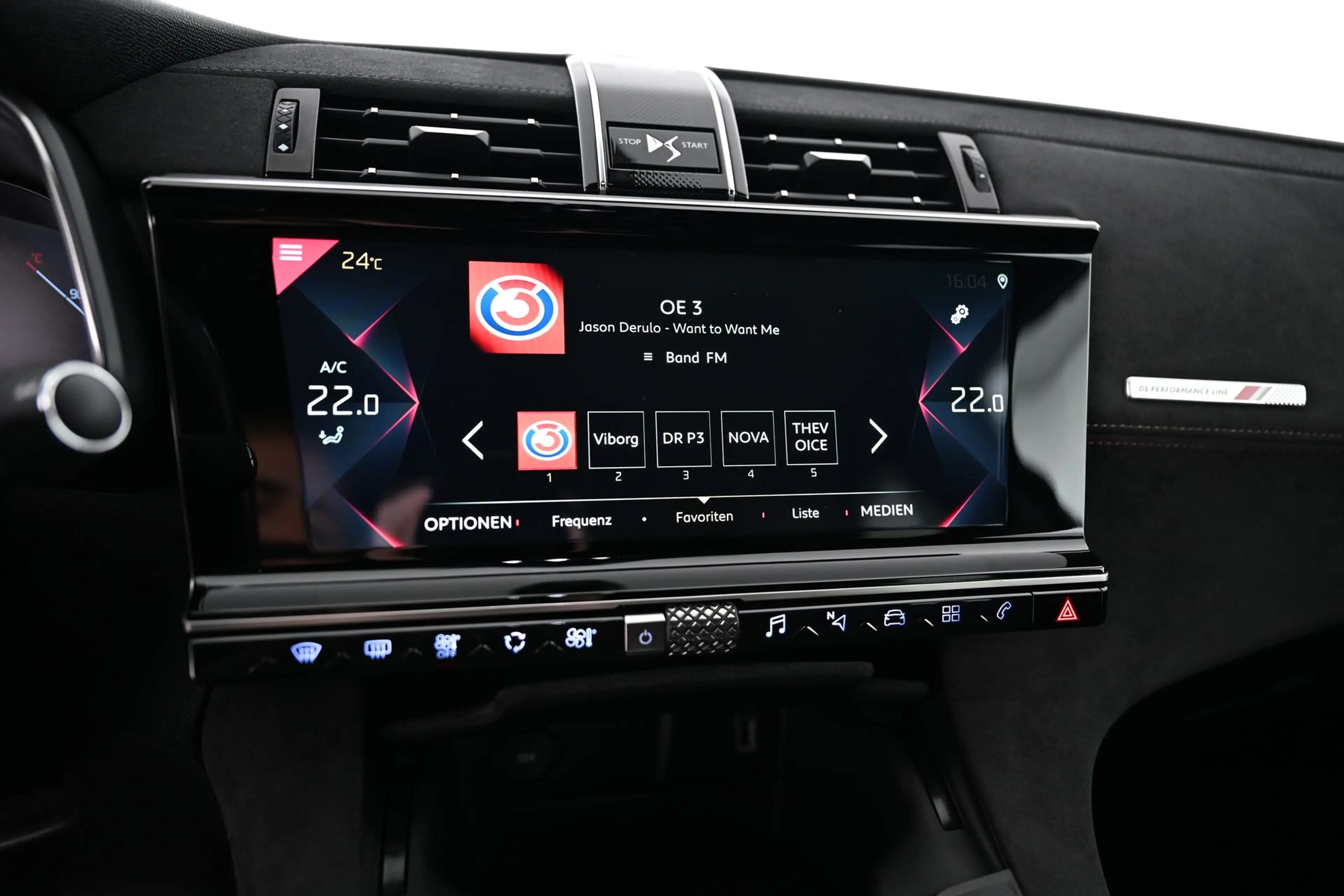 DS Automobiles DS 7 Crossback 2.0 BlueHDi 180 HK EAT8 Performance Line Pickerl — photo 23