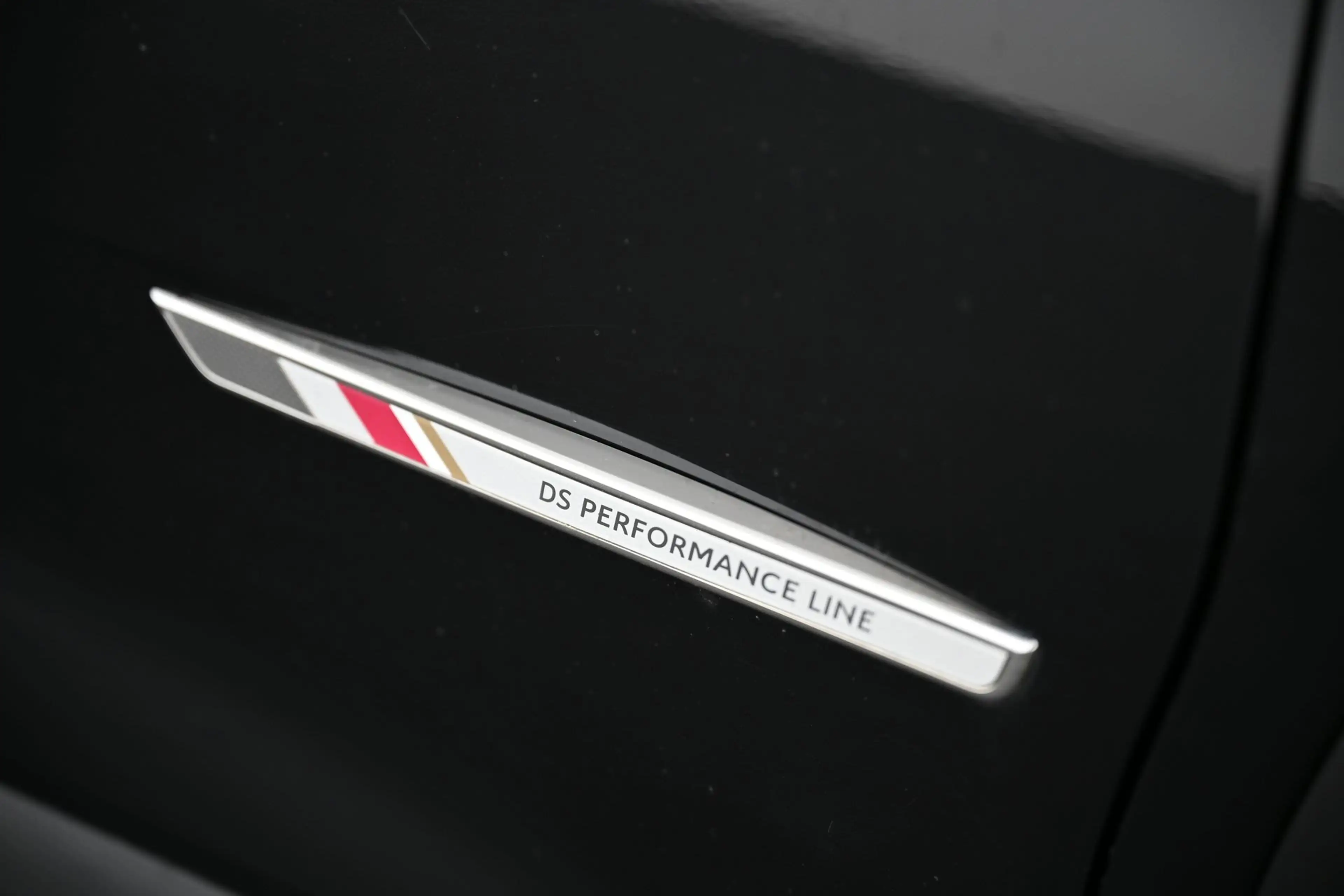 DS Automobiles DS 7 Crossback 2.0 BlueHDi 180 HK EAT8 Performance Line Pickerl — photo 16