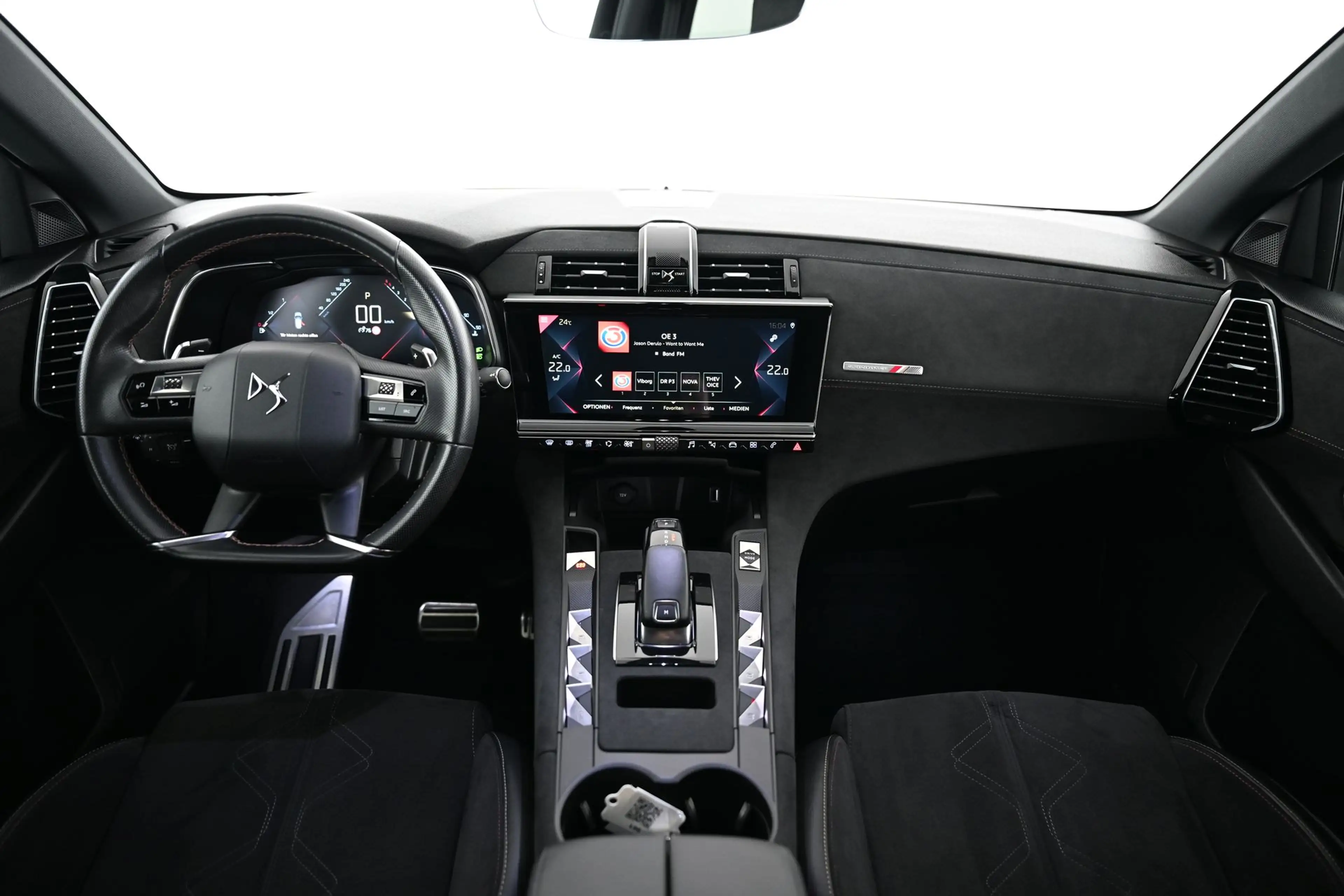 DS Automobiles DS 7 Crossback 2.0 BlueHDi 180 HK EAT8 Performance Line Pickerl — photo 18