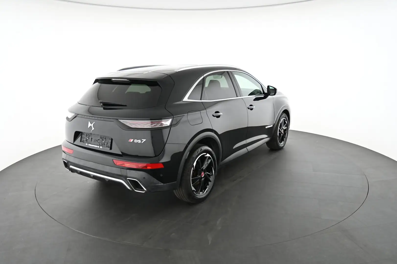 DS Automobiles DS 7 Crossback 2.0 BlueHDi 180 HK EAT8 Performance Line Pickerl Schwarz - 2