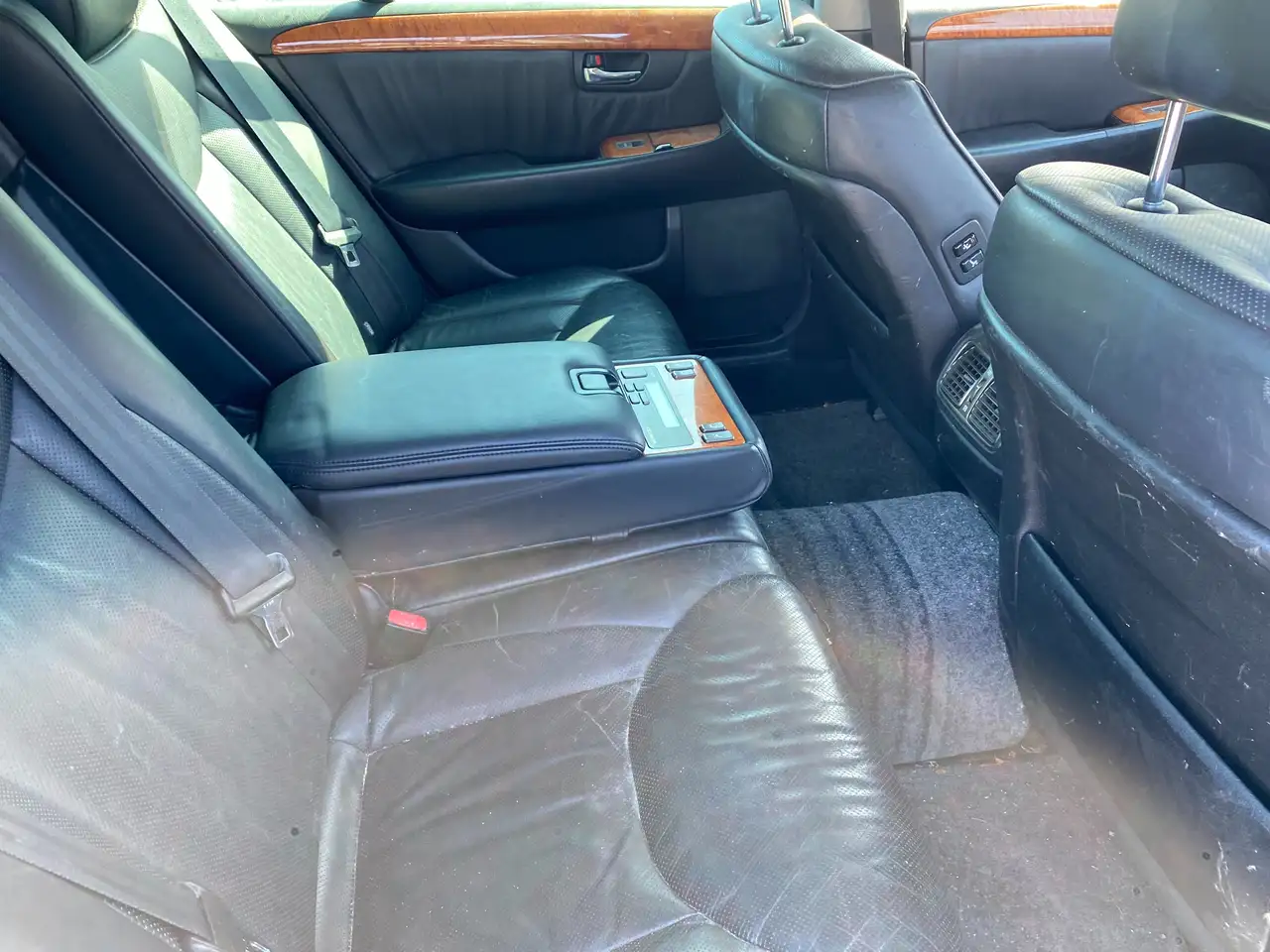 Lexus LS снимка Lexus LS