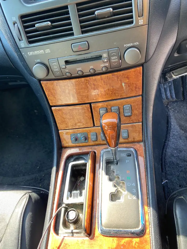 Lexus LS снимка Lexus LS