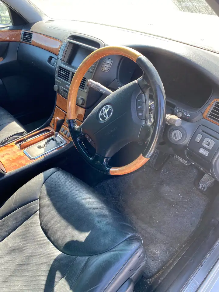 Lexus LS снимка Lexus LS