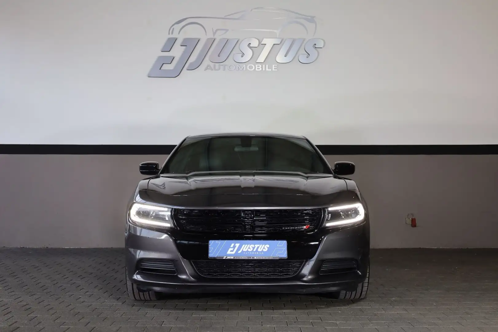 Dodge Charger 3.6 SXT/SHZ/KAMERA/BTH/MFL/AMBIE/R20 Серый - 2