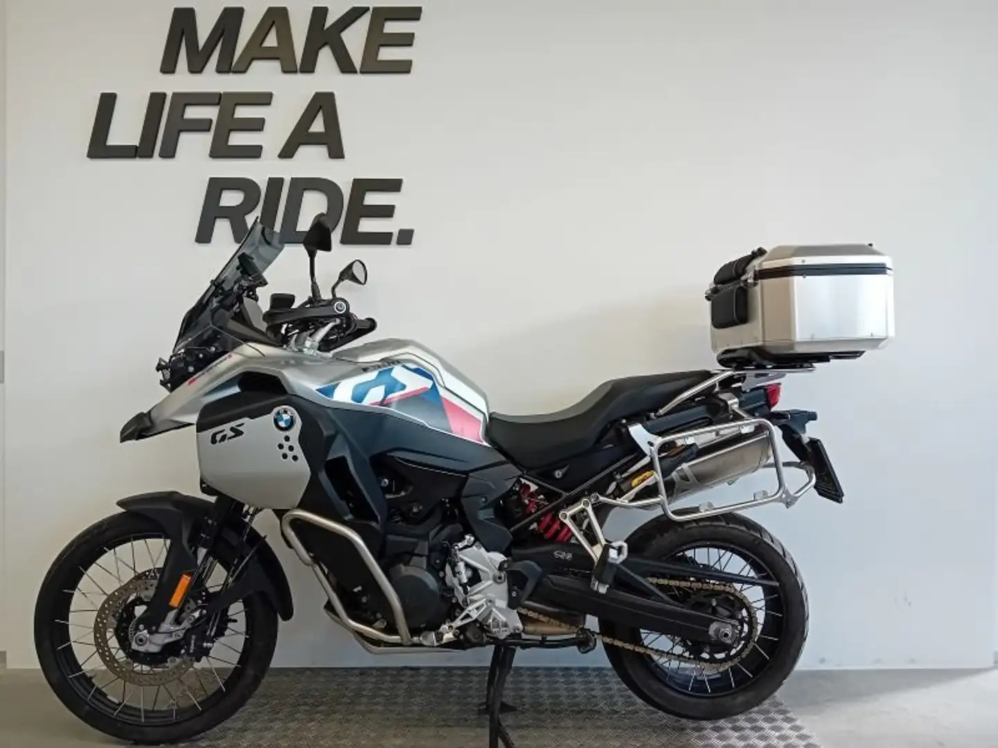 BMW F 900 GS Adventure Ezüst - 2