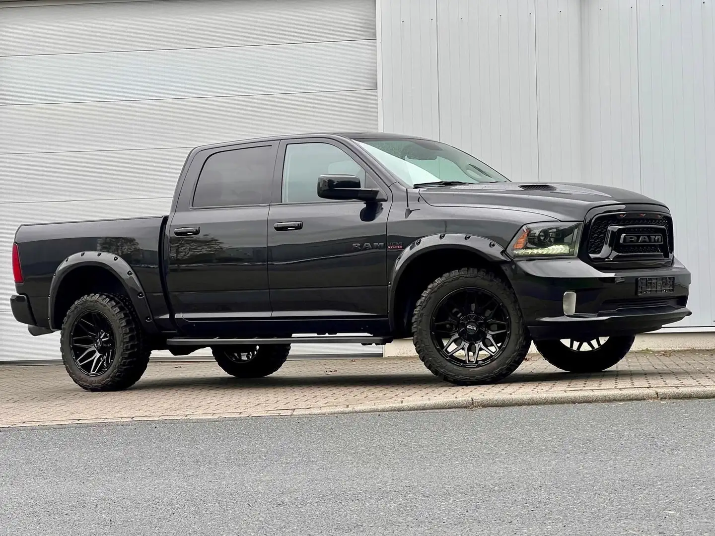 Dodge RAM 5,7  Monster XXL Crewcab Leder 4x4 Night Schwarz - 2