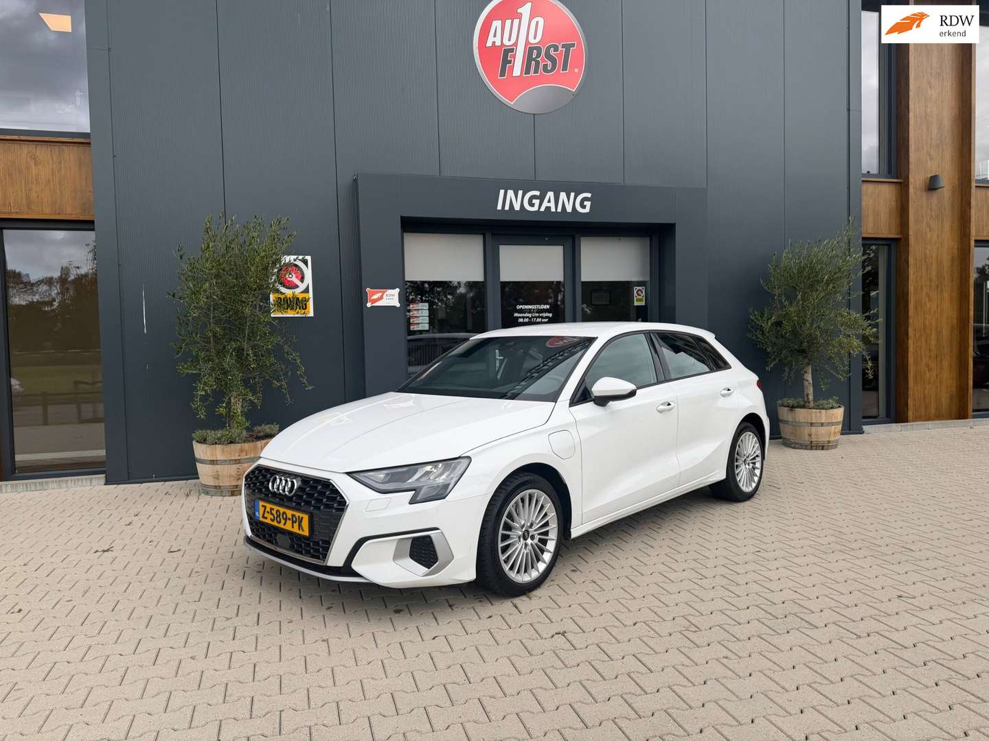 Audi A3 nuo 375 €/ mėn Benzinas/Elektra 2021m. Hečbekas Automatinė